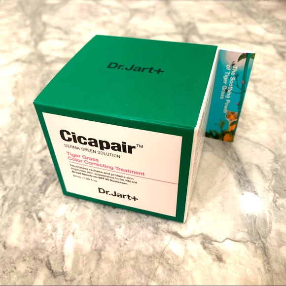 **SOLD** CICAPAIR™ TIGER GRASS COLOR CORRECTING TREATMENT - Picture 8 of 9